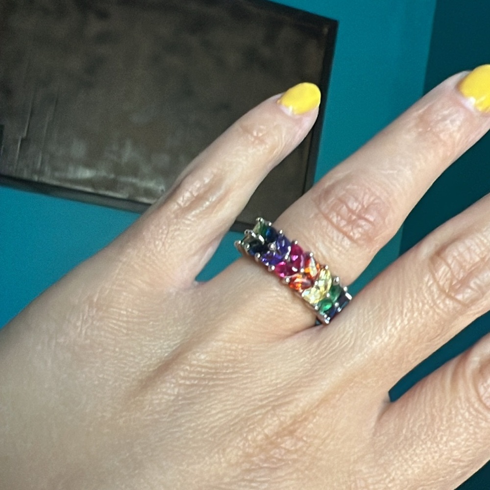 Rainbow ring - Picture 2 of 3